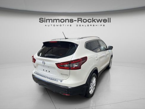 Certified 2022 Nissan Rogue Sport SV AWD/4WD image 5