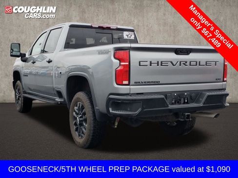 Used 2025 Chevrolet Silverado 2500 LTZ w/ LTZ Plus Package AWD/4WD image 4