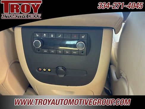 Used 2013 GMC Yukon Denali image 29