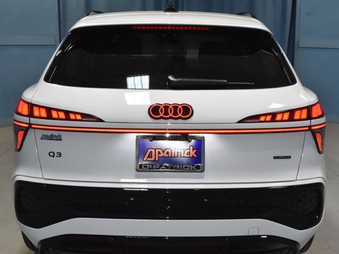 New 2026 Audi Q3 quattro 2.0T image 25