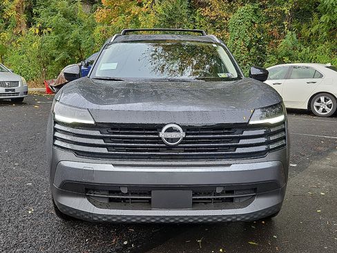 New 2026 Nissan Kicks SV w/ SV Premium Package image 2