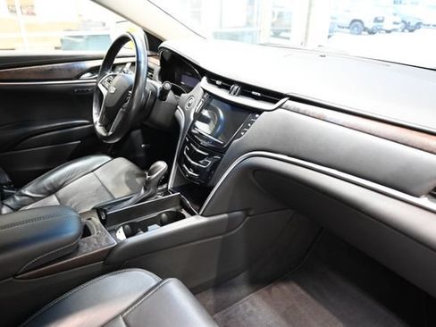 Used 2019 Cadillac XTS Luxury FWD image 13