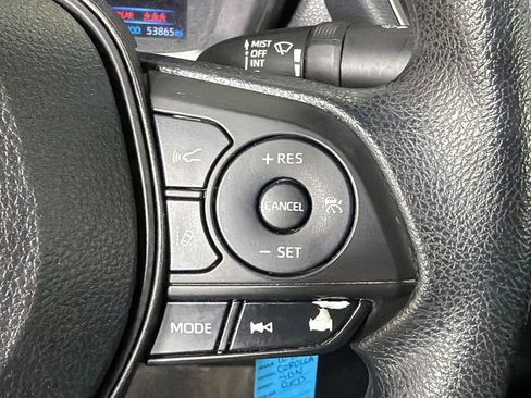 Used 2021 Toyota Corolla LE image 25