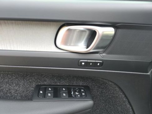 New 2026 Volvo XC40 B5 Plus w/ Climate Package AWD/4WD image 23