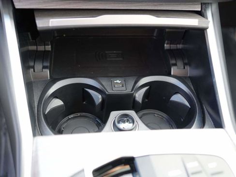 Certified 2025 BMW i4 xDrive40i w/ Premium Package image 23