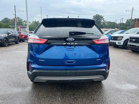 Certified 2024 Ford Edge SEL w/ Convenience Package AWD/4WD image 5