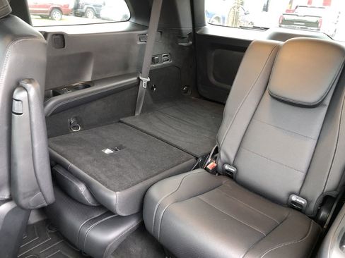 Used 2021 Mercedes-Benz GLS 450 4MATIC image 12