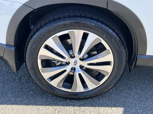 Used 2019 Subaru Ascent Limited w/ Popular Package #3 image 17