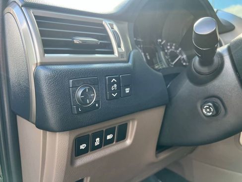 Used 2020 Lexus GX 460 Premium image 44
