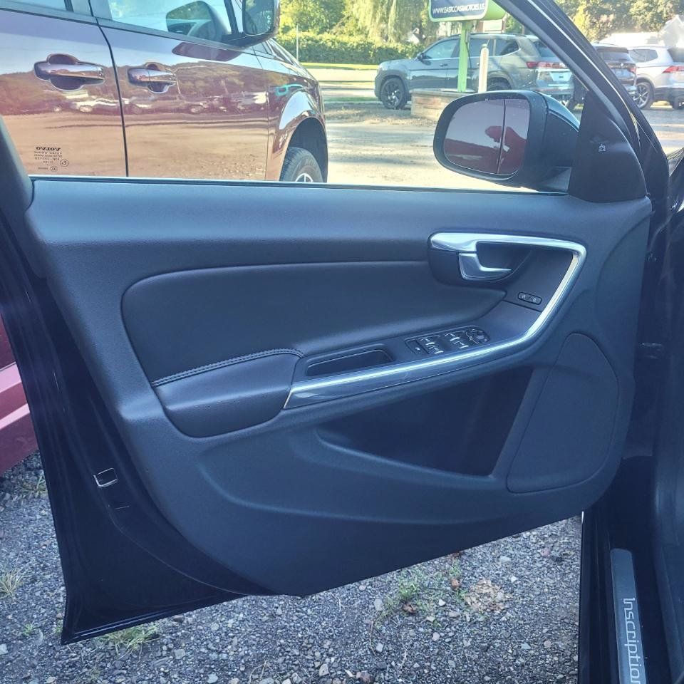 Used 2018 Volvo S60 T5 Inscription AWD/4WD image 10