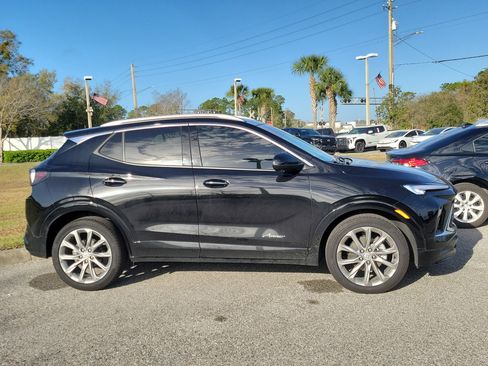 Used 2025 Buick Encore GX Avenir w/ Avenir Technology Package image 9