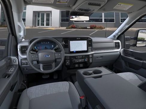 New 2025 Ford F250 XLT w/ Black Appearance Package image 9