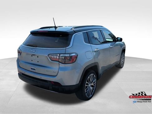 Used 2023 Jeep Compass Limited w/ Elite Group AWD/4WD image 4