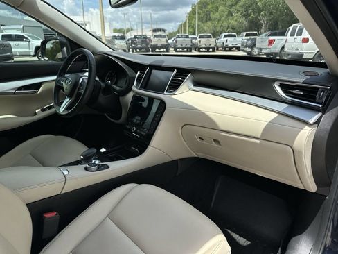 Used 2020 INFINITI QX50 Luxe w/ Navigation Package FWD image 29