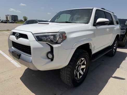 Used 2018 Toyota 4Runner TRD Off-Road Premium AWD/4WD image 1