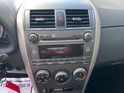 Used 2011 Toyota Corolla S image 25