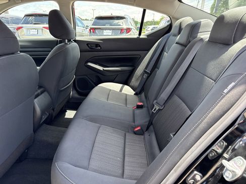 Used 2025 Nissan Altima 2.5 SV AWD/4WD image 13