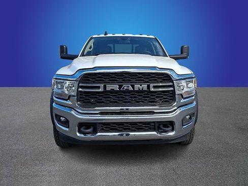 Used 2020 RAM 4500 Tradesman w/ Chrome Appearance Group image 2