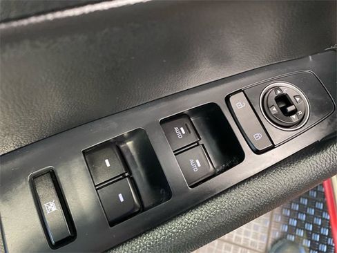 Used 2018 Hyundai Sonata Sport image 13