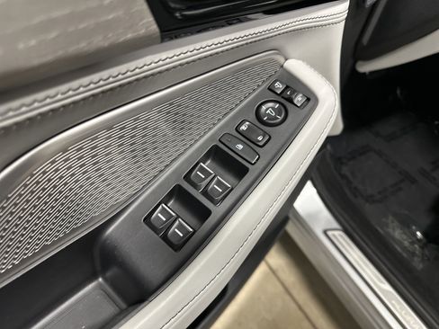Used 2023 Acura MDX SH-AWD w/ Advance Package image 15