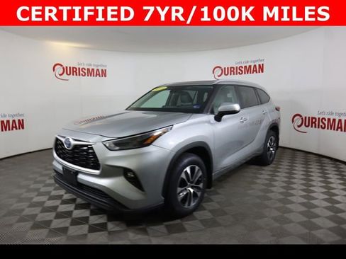 Used 2023 Toyota Highlander XLE image 4