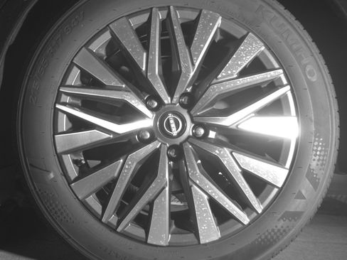 Used 2025 Nissan Altima 2.5 SV image 14