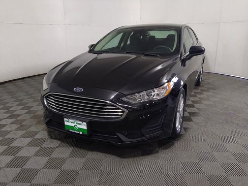 Used 2020 Ford Fusion SE FWD image 15