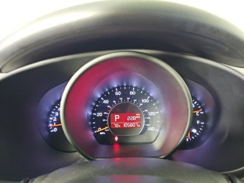 Used 2019 Kia Soul Base image 15