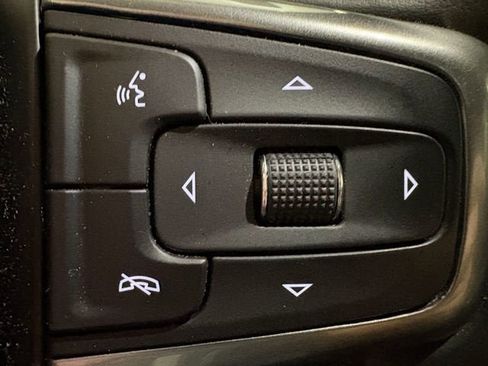 Used 2024 Chevrolet Silverado 1500 LT AWD/4WD image 13