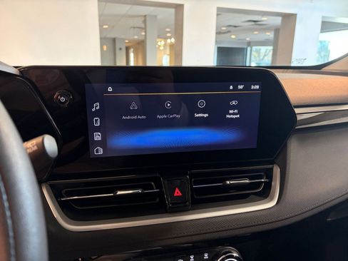 Used 2025 Chevrolet TrailBlazer LT image 21