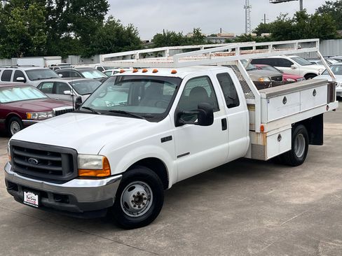 Used 2001 Ford F350 XL image 54