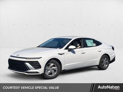 New 2025 Hyundai Sonata SE image 1