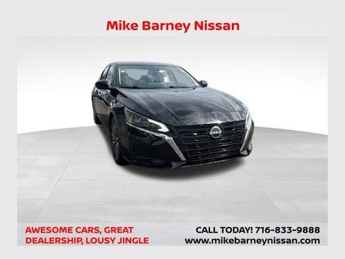 Used 2024 Nissan Altima 2.5 SV w/ SV Premium Package image 1