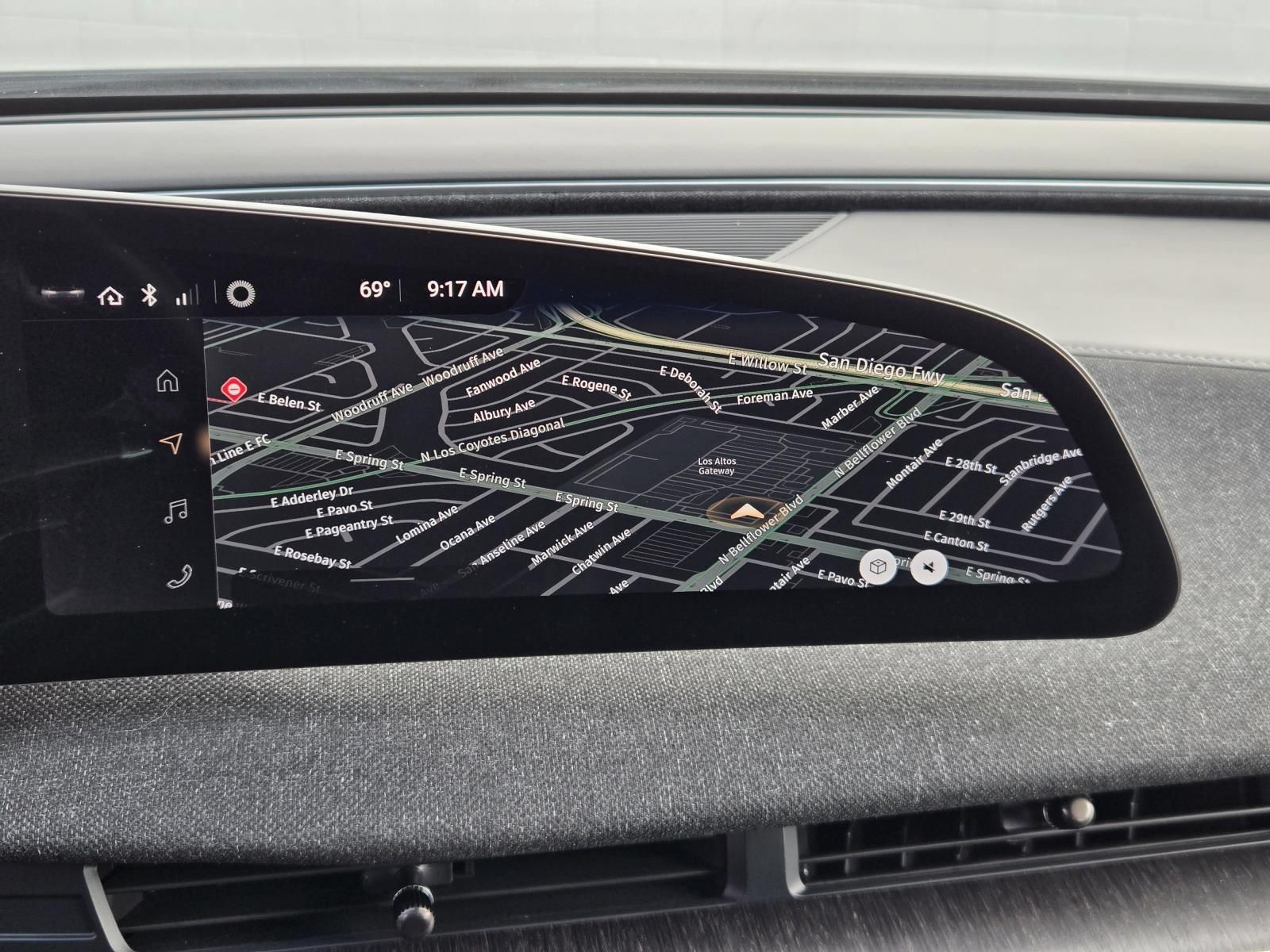 Used 2025 Lucid Air Pure RWD image 9