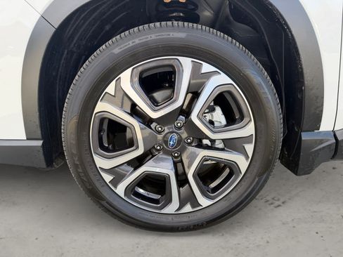 Used 2025 Subaru Ascent Limited AWD/4WD image 10