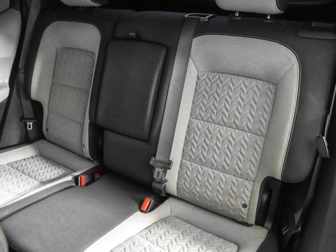 Used 2022 Chevrolet Equinox LS image 35