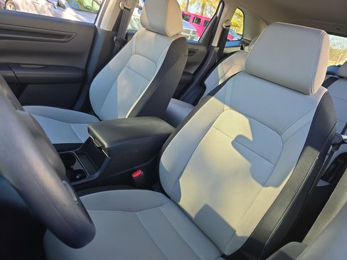 Used 2023 Honda CR-V LX image 15