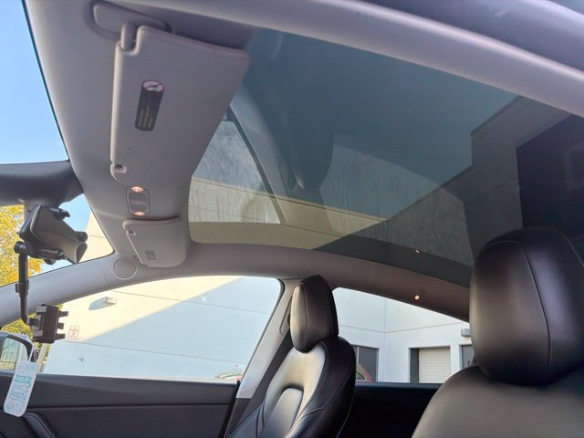 Used 2021 Tesla Model Y Performance AWD/4WD image 5