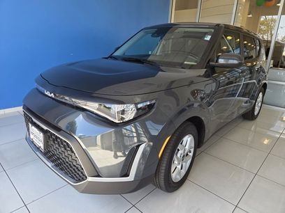 Used 2025 Kia Soul S
