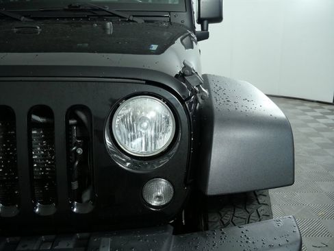 Used 2014 Jeep Wrangler Unlimited Sport w/ Quick Order Package 24S AWD/4WD image 14