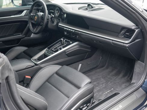 Used 2022 Porsche 911 Turbo S image 32