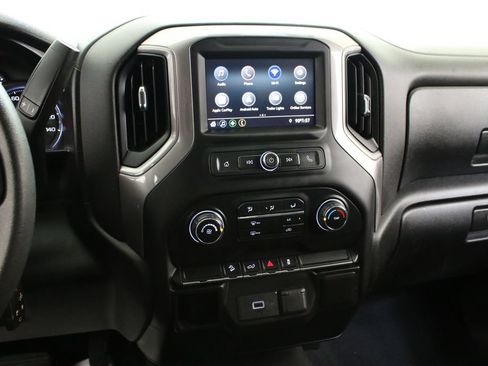 Used 2020 Chevrolet Silverado 1500 Custom Trail Boss w/ Custom Convenience Package AWD/4WD image 18