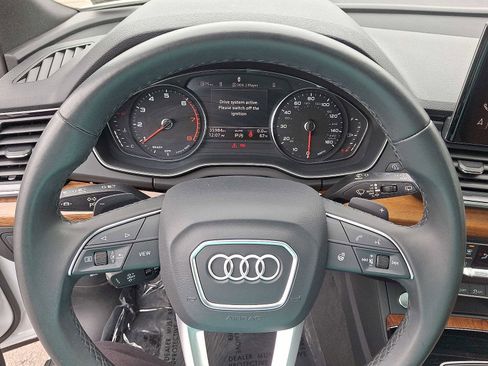 Used 2023 Audi Q5 2.0T Premium w/ Convenience Package image 16