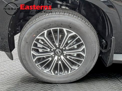 New 2026 Nissan Armada SL w/ Captain's Chari Seat Package image 28