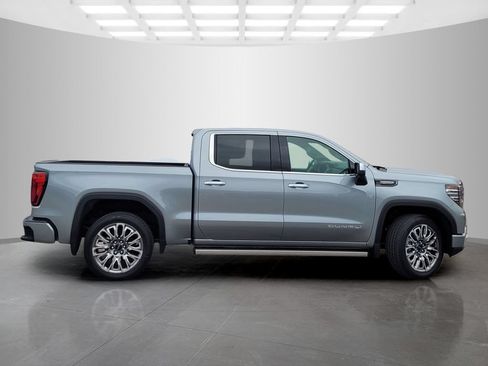 New 2026 GMC Sierra 1500 Denali Ultimate AWD/4WD image 4