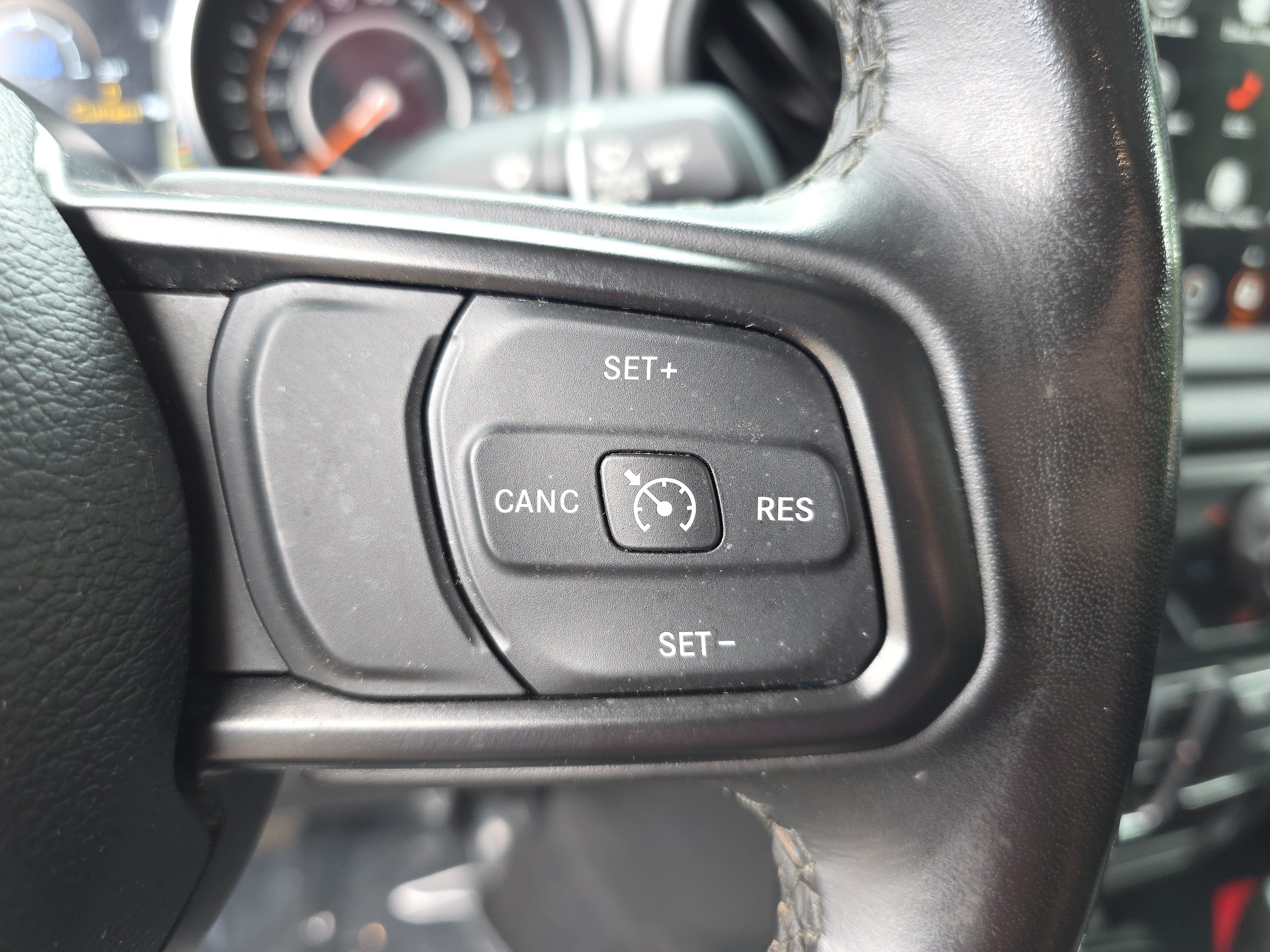 Used 2022 Jeep Gladiator Sport AWD/4WD image 13