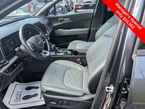 Used 2023 Kia Sportage X-Line w/ X-Line Premium Package AWD/4WD image 13