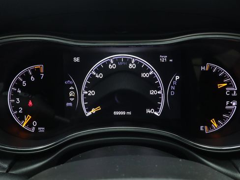 Used 2021 Jeep Grand Cherokee Limited image 15