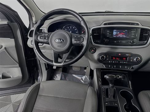 Used 2016 Kia Sorento EX w/ EX Premium Package FWD image 22