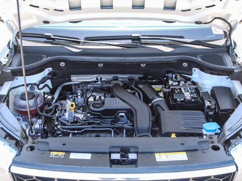 Used 2023 Volkswagen Taos S image 27